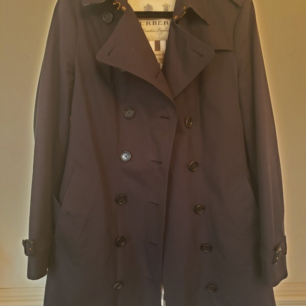 Burberry The Sandringham Mid Length Black Trench Coat US8/UK10, retail $1895